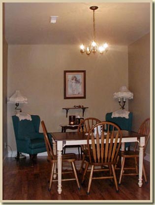South Bend, Goshen, Notre Dame Bed & Breakfast - Dining Room